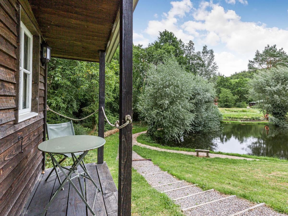 Lakeside Holiday home *